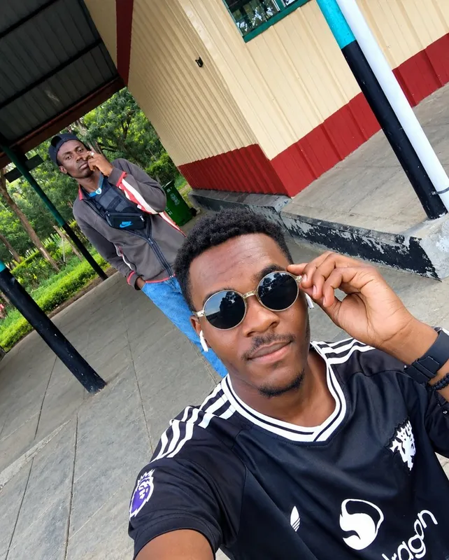 iconic 🤟