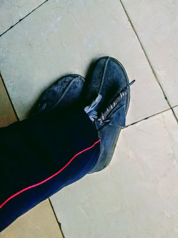 Nani anatambiwa hizi....