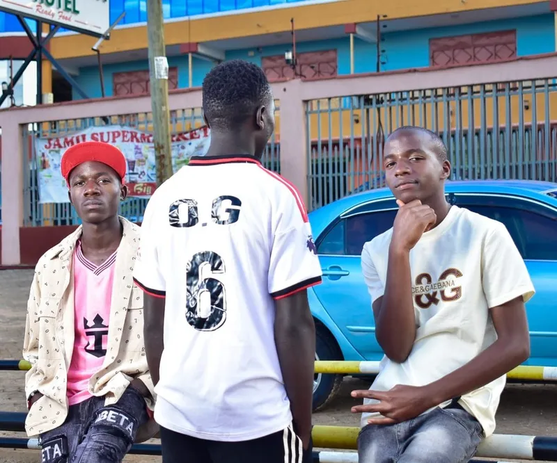 Ni mbaya