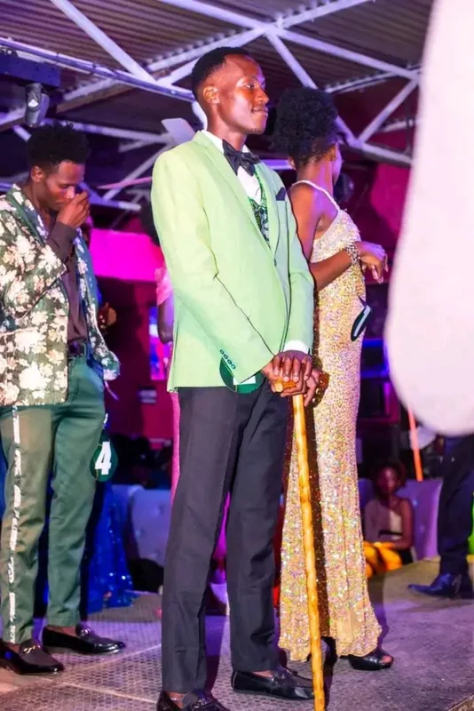 When duty calls 🤙...any model or lovers of the show...plz don't skip ...just like en follow... for a follow back ♥️