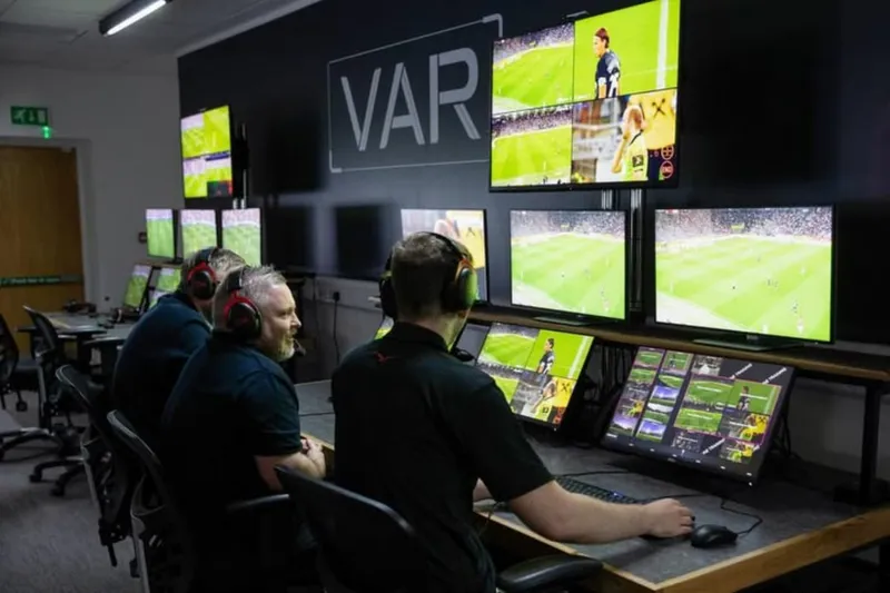 VAR