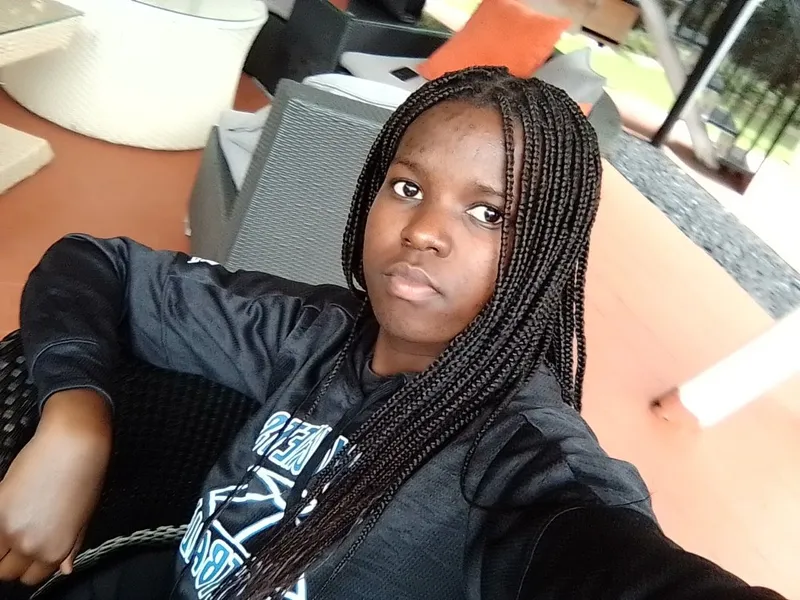 Braids and vibes