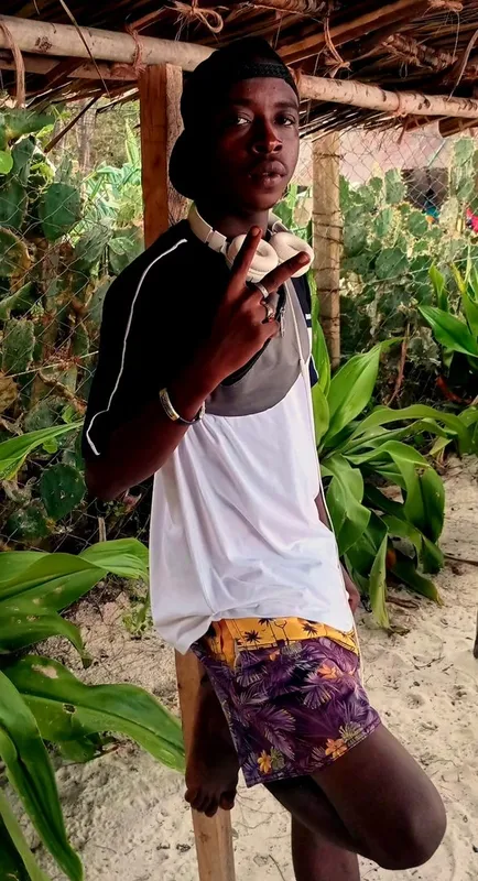 Hatucheki n mbwa🐕 sije hakatuomba maziwa🍼