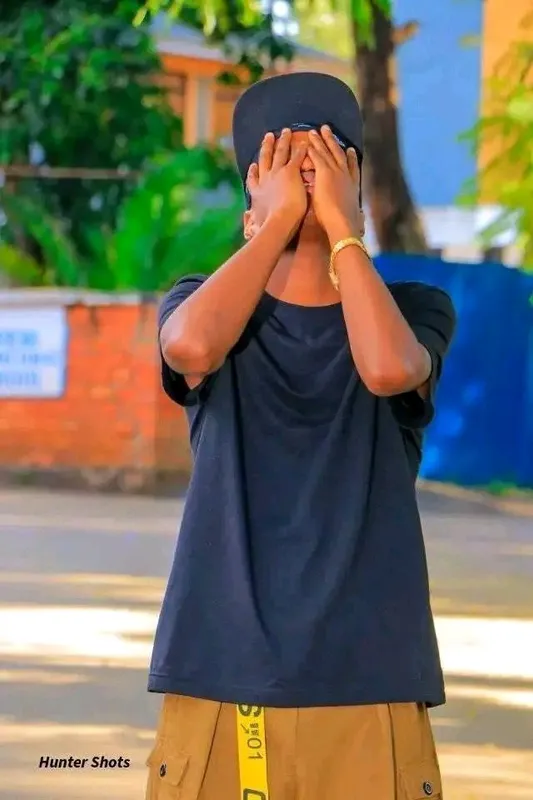 A man without money has no voice, Fix your  financial  before  you try  to fix the world👽👽🥺🥺