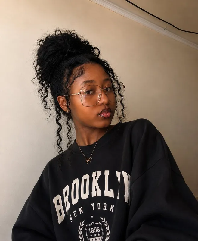 Aesthetic girlie 😉